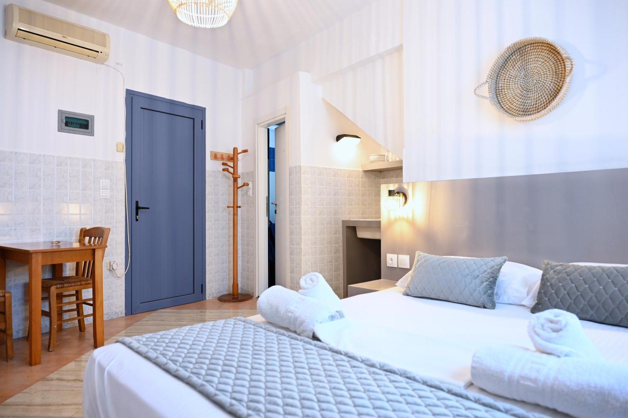 Oneiro Rooms Kythnos Kanala Exterior photo