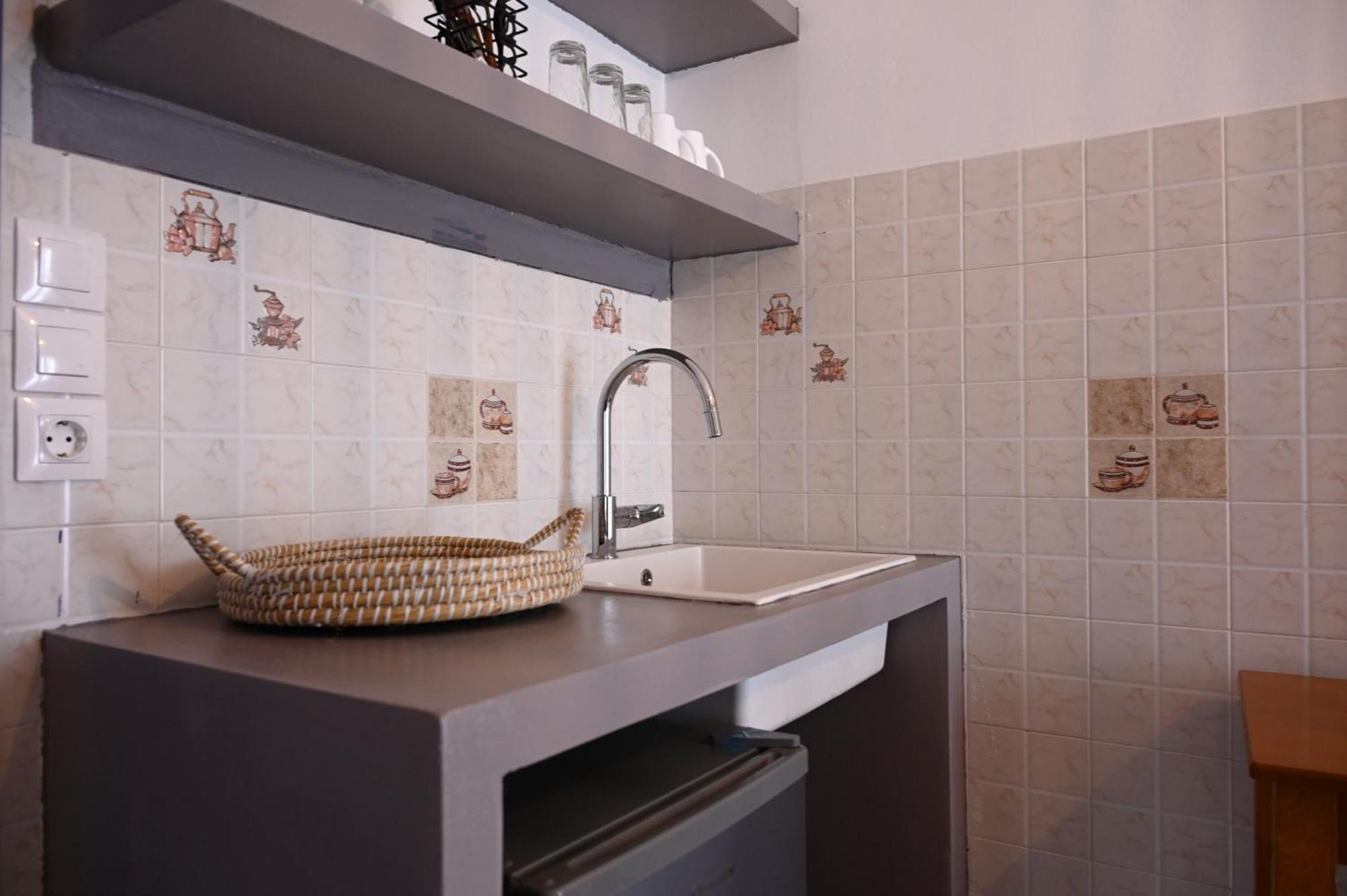 Oneiro Rooms Kythnos Kanala Exterior photo